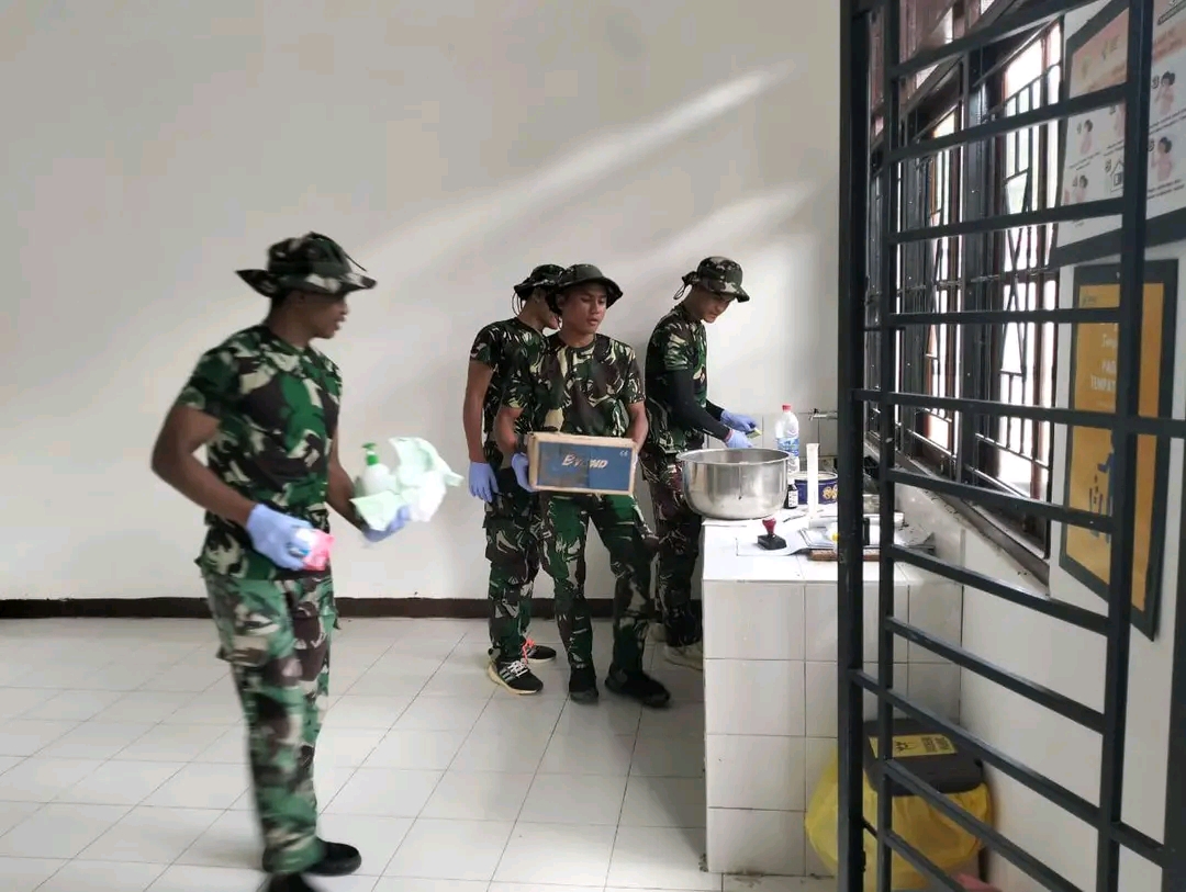 Lebih dari Sekadar Penjaga Perbatasan, Satgas Yonif 512/QY Bantu Puskesmas Ubrub Demi Masyarakat.
