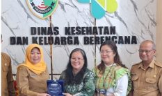 Dinkes Sampang Terima Policy Brief Strategis Penurunan Angka Kematian Ibu dan Bayi   
